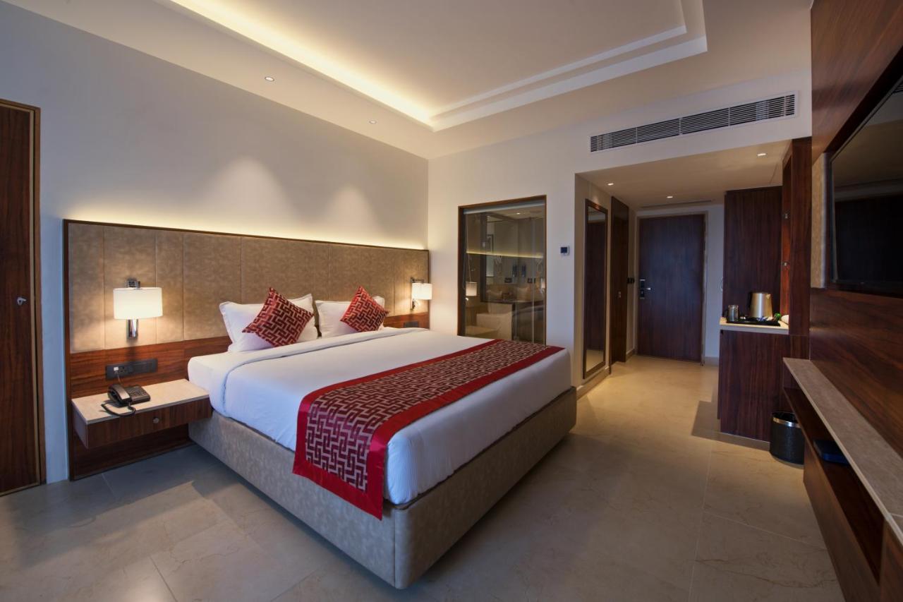 Aarya Mansion Vaccinated Staff Hotel Hasszan Kültér fotó