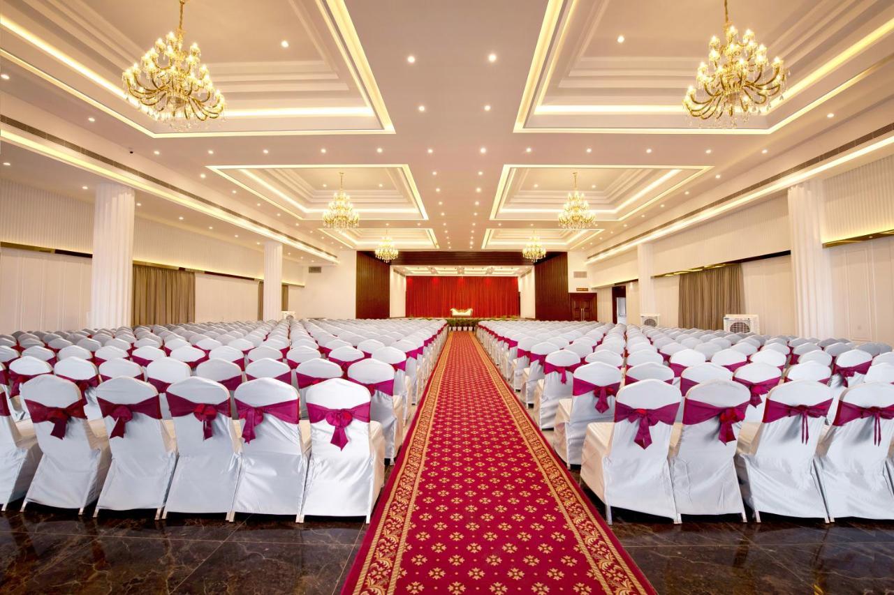 Aarya Mansion Vaccinated Staff Hotel Hasszan Kültér fotó