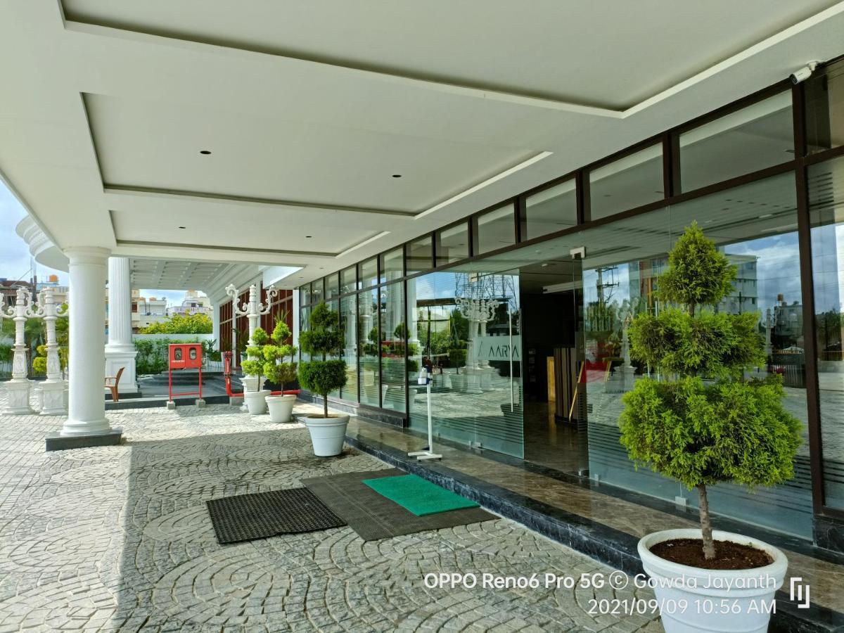 Aarya Mansion Vaccinated Staff Hotel Hasszan Kültér fotó